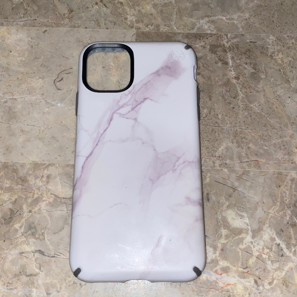 Marble 11 pro max SPECK case